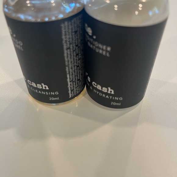 Routine | Johnny’s Cash Shampoo & Conditioner - Picture 2 of 5